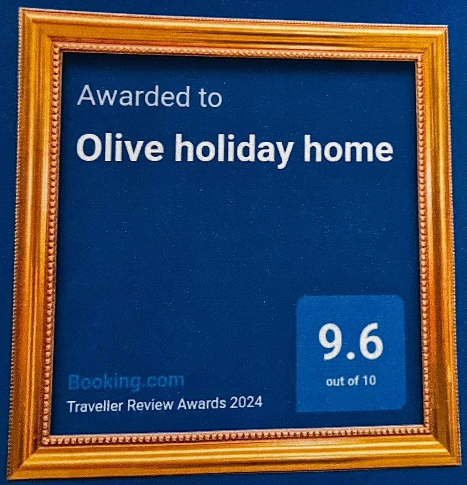 Olive Holiday Home 拉加纳斯 外观 照片